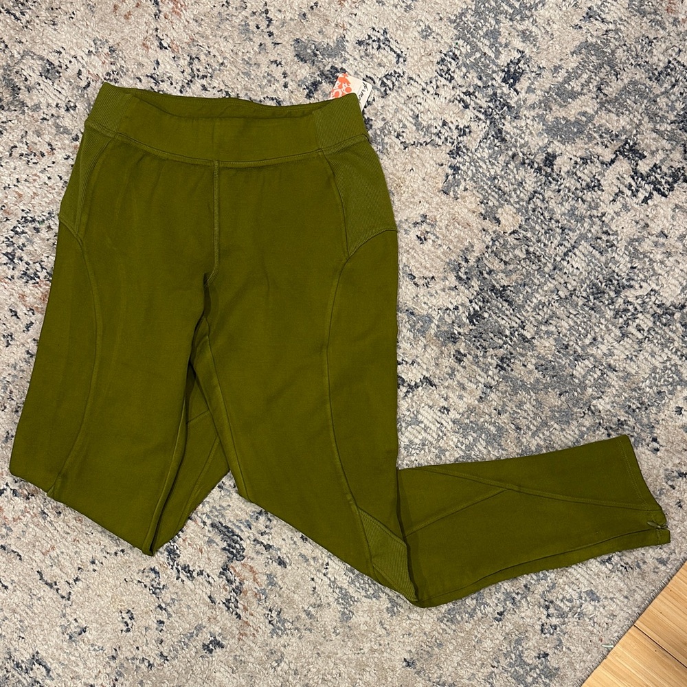 NWT Dusted Military Green Leggings